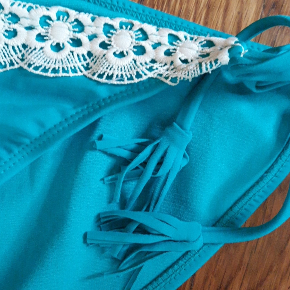Swimsuit - Picture 2 of 3